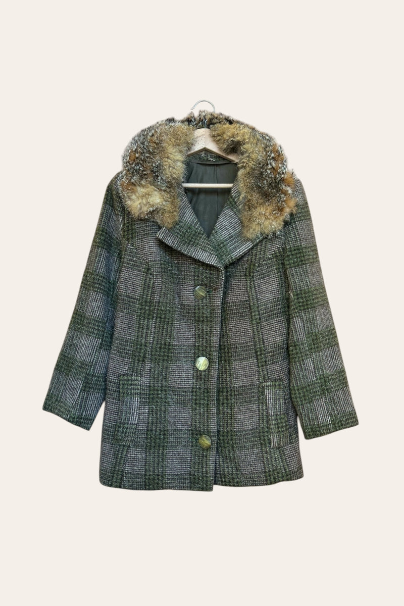 Manteau à grand col