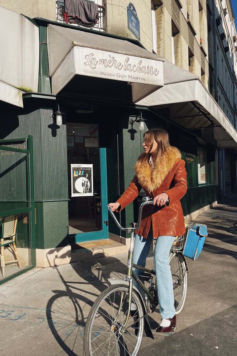 Veste en cuir avec col fourrure